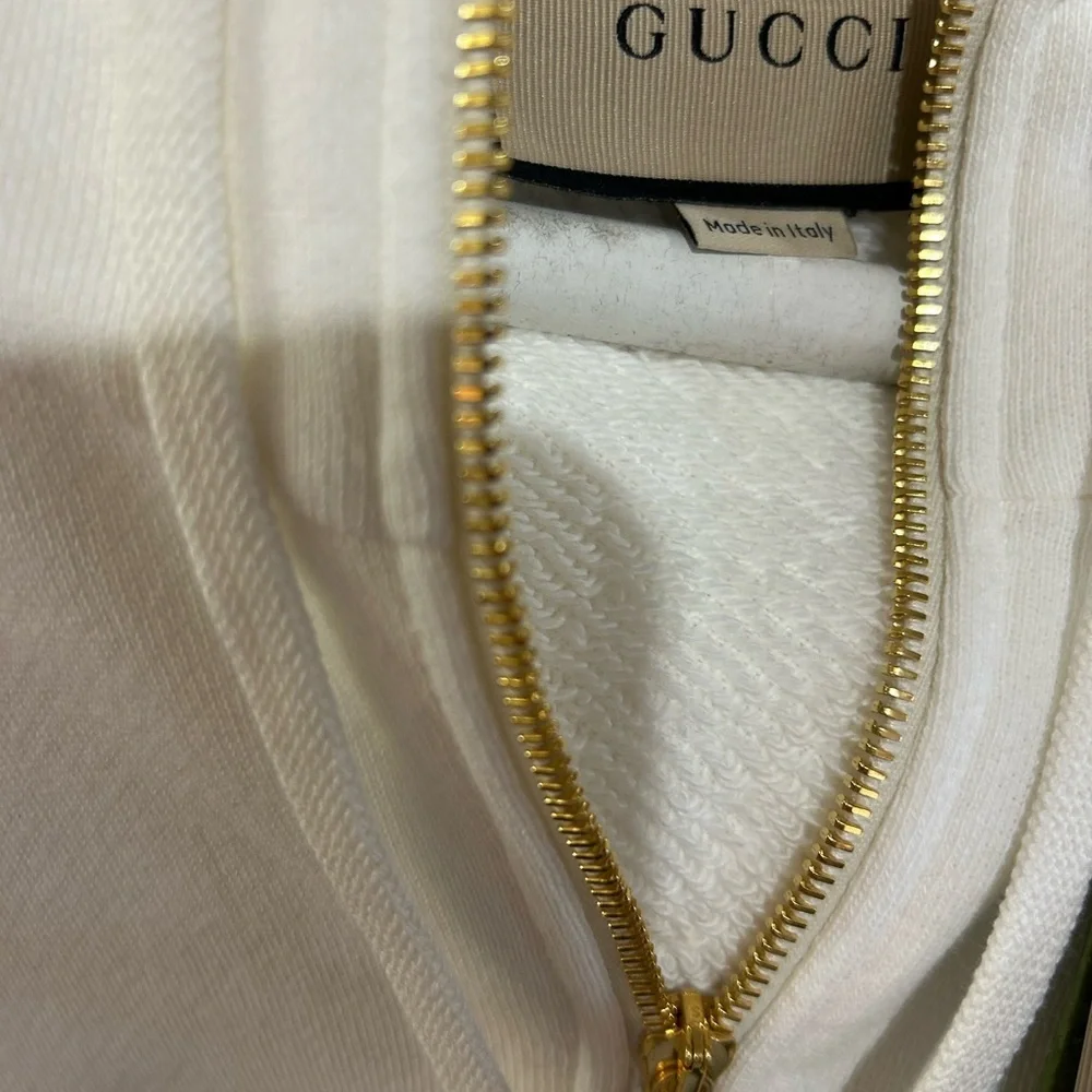 Men's Gucci, cotton jersey half zip closure,, hoodie size XS  fits like medium